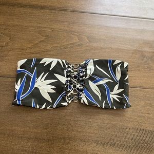 NWOT!! MIKOH XS BIKINI TOP💙